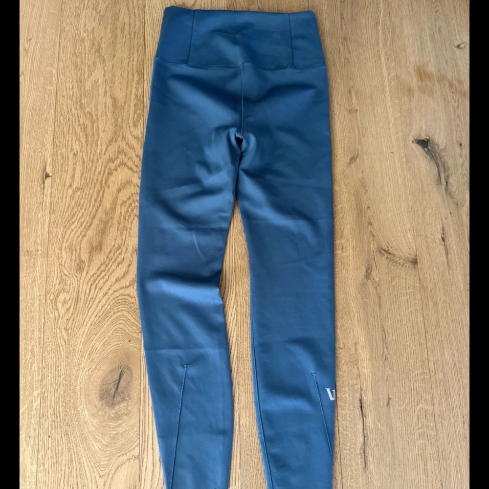 Vuori Blue Athletic Leggings Pants Size S
